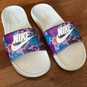 Nike slides